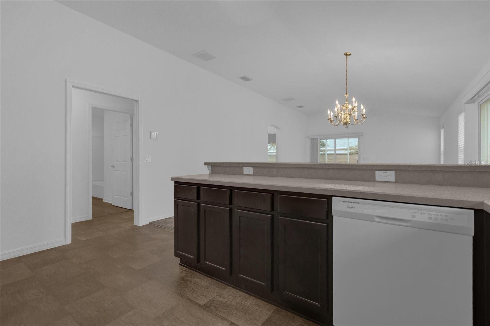 585 BURNSIDE PL, THE VILLAGES, FL, 32163