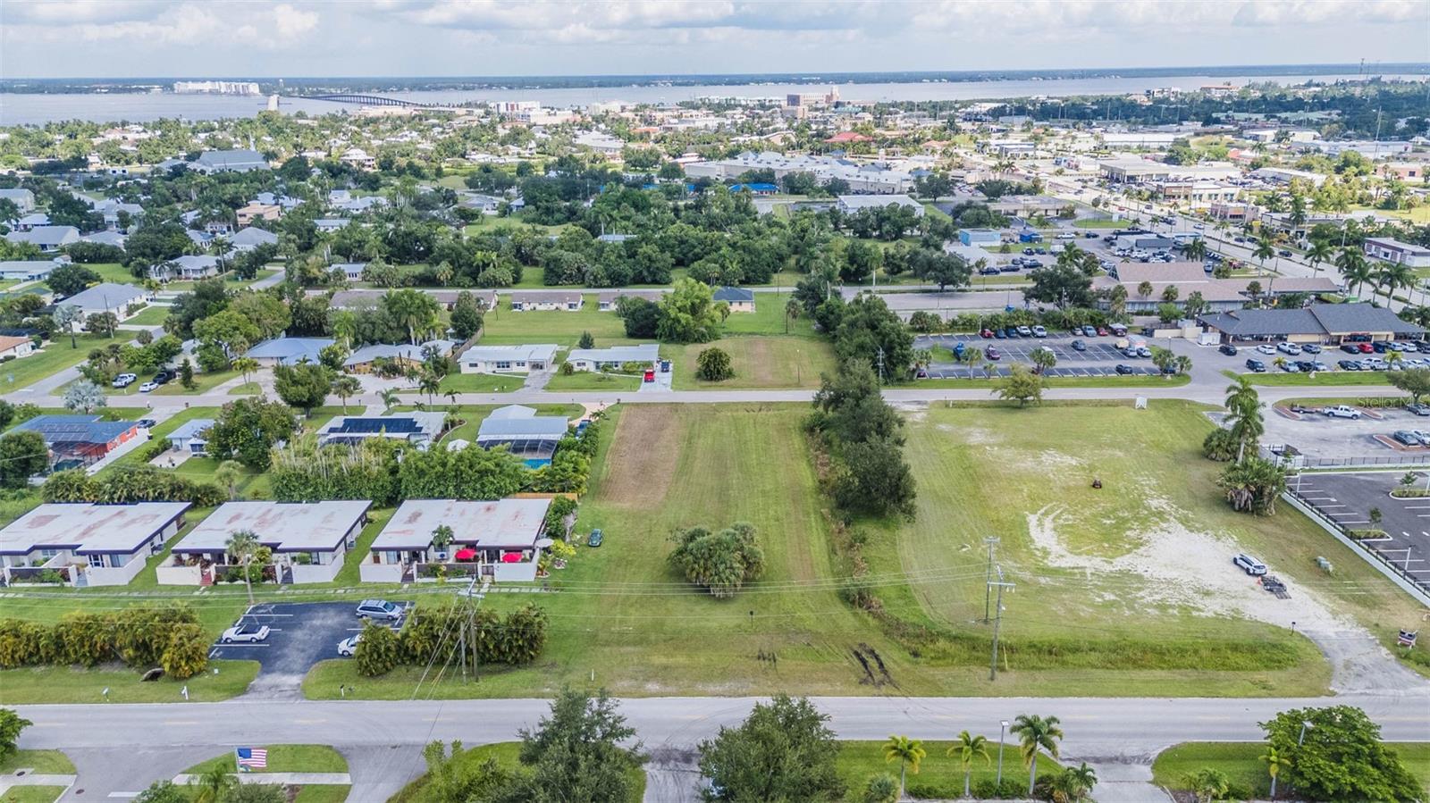 200 W HENRY ST, PUNTA GORDA, FL, 33950