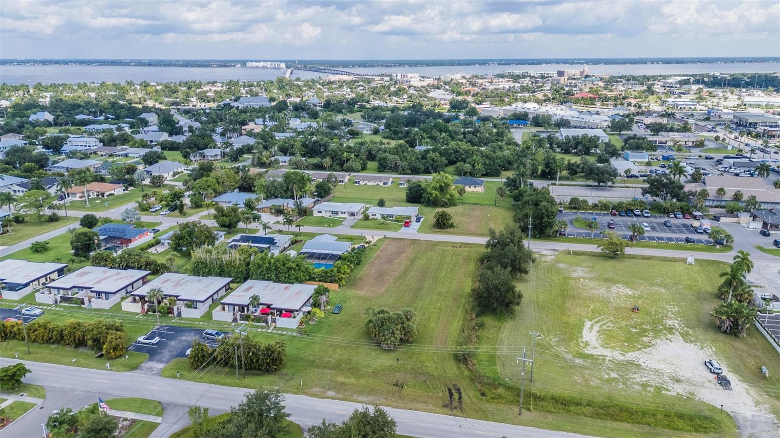 200 W HENRY ST, PUNTA GORDA, FL, 33950