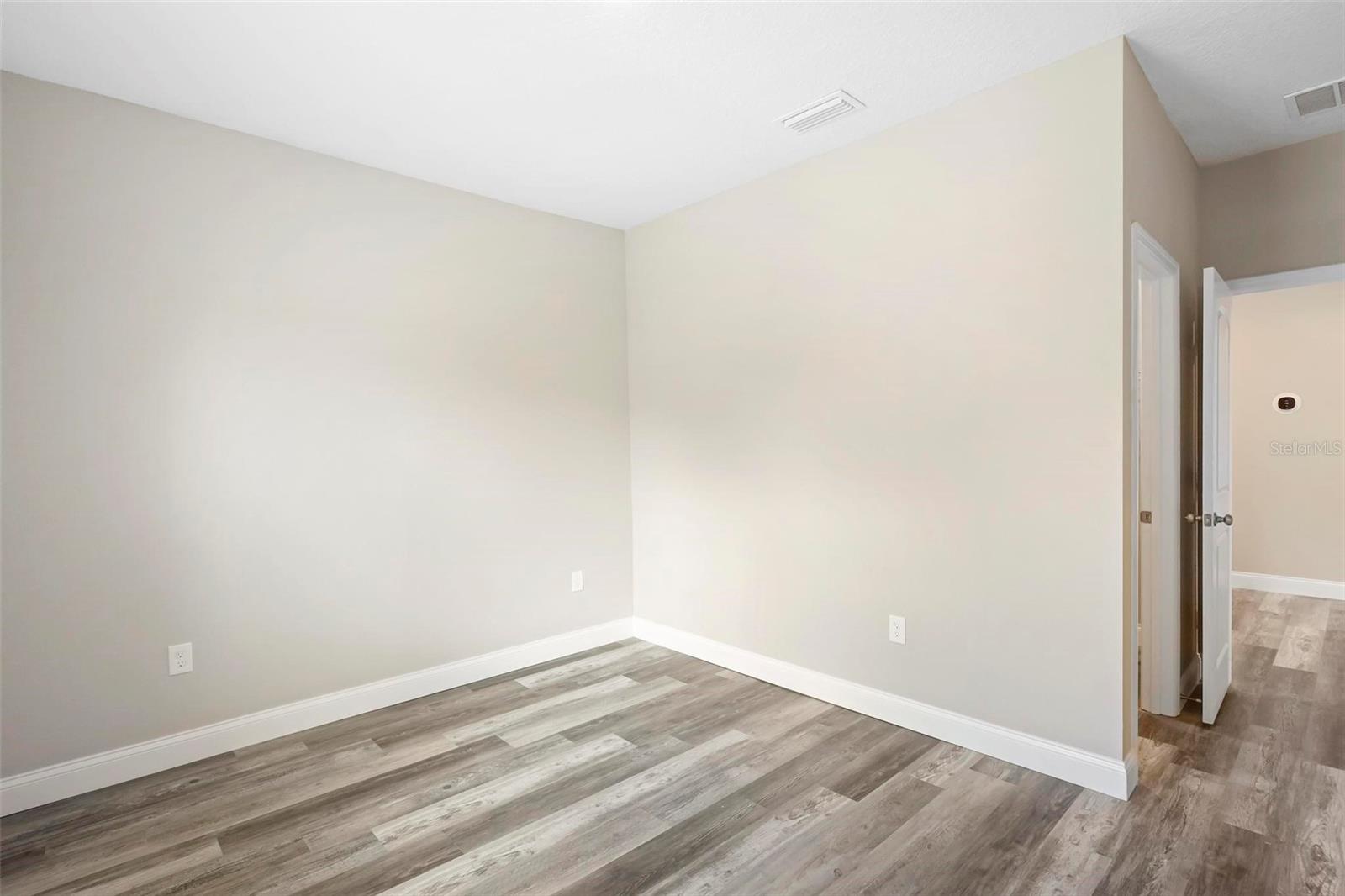 1012 S HOLLY AVE, SANFORD, FL, 32771