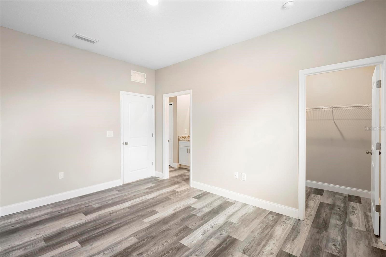 1012 S HOLLY AVE, SANFORD, FL, 32771