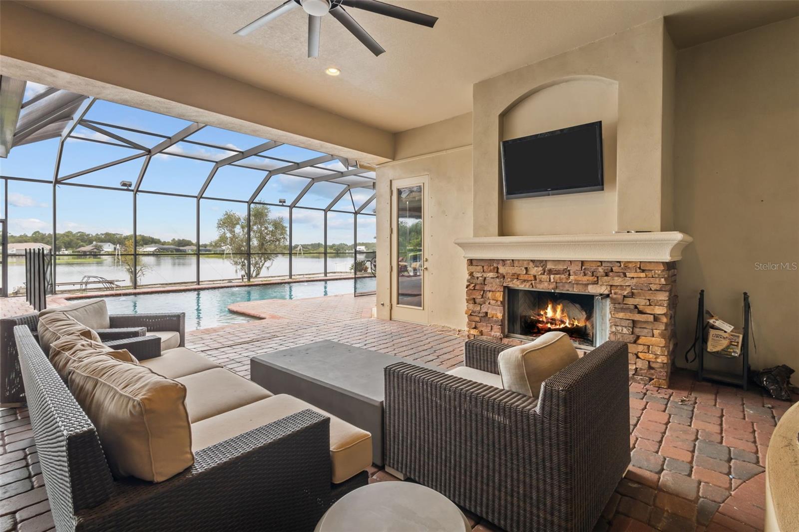 24155 HIDEOUT TRL, LAND O LAKES, FL, 34639