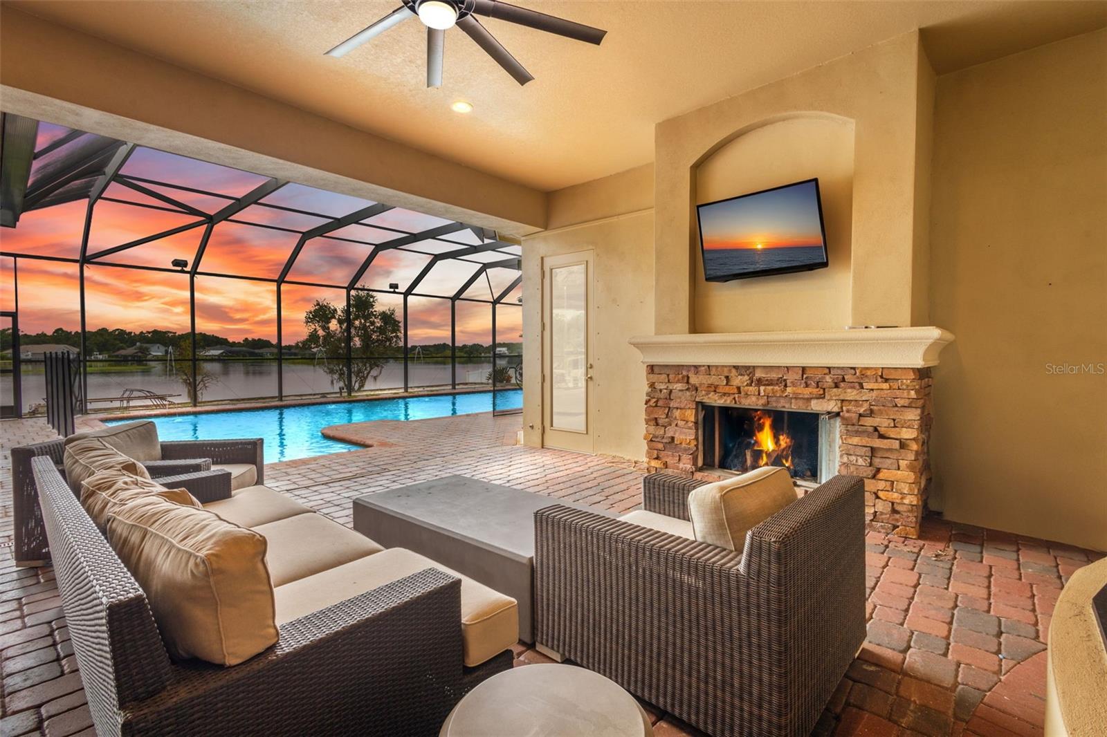 24155 HIDEOUT TRL, LAND O LAKES, FL, 34639