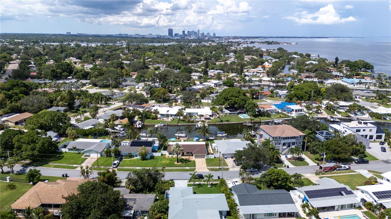 537 DOLPHIN AVE SE, ST PETERSBURG, FL, 33705