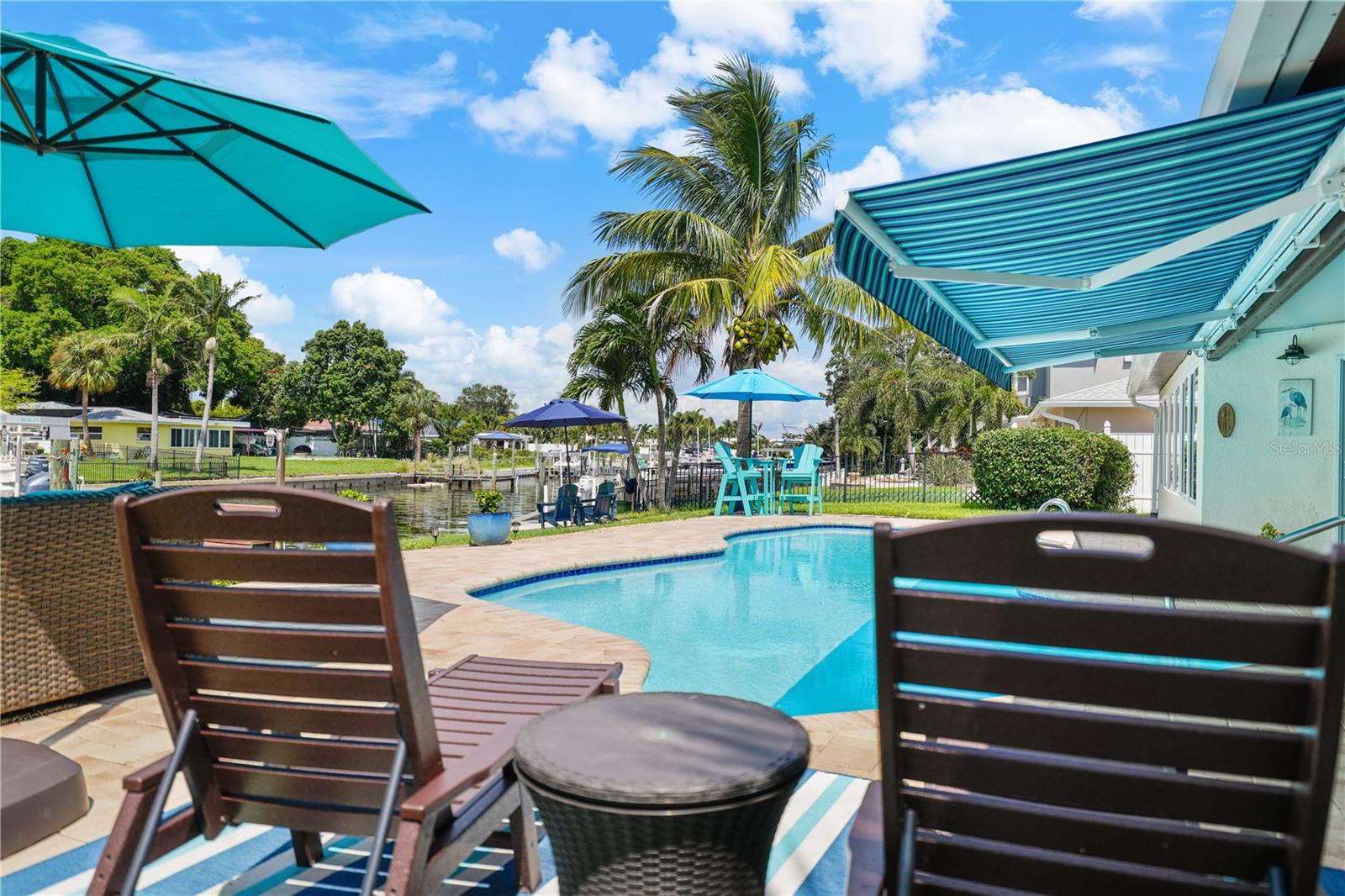 537 DOLPHIN AVE SE, ST PETERSBURG, FL, 33705