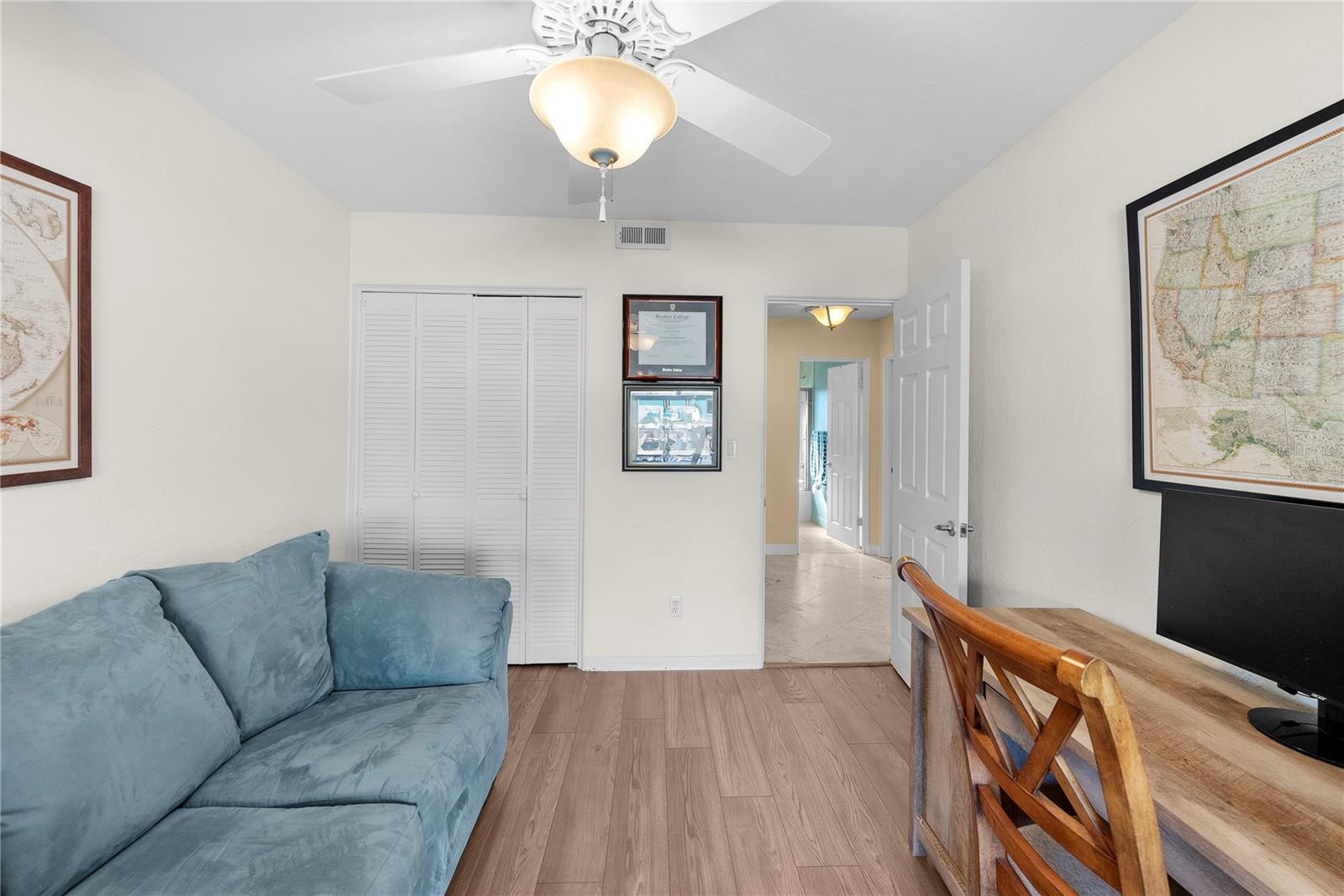 537 DOLPHIN AVE SE, ST PETERSBURG, FL, 33705