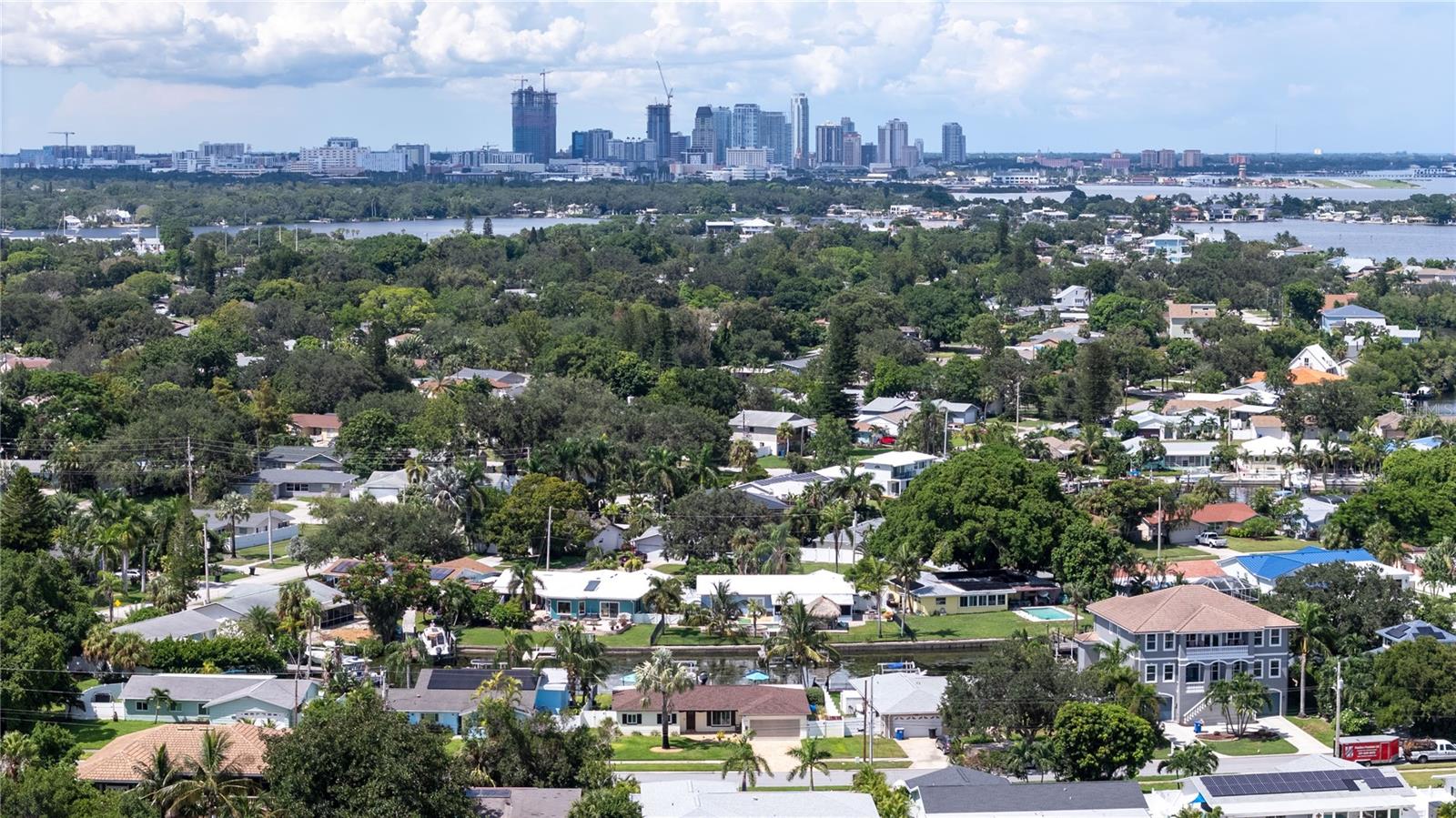 537 DOLPHIN AVE SE, ST PETERSBURG, FL, 33705