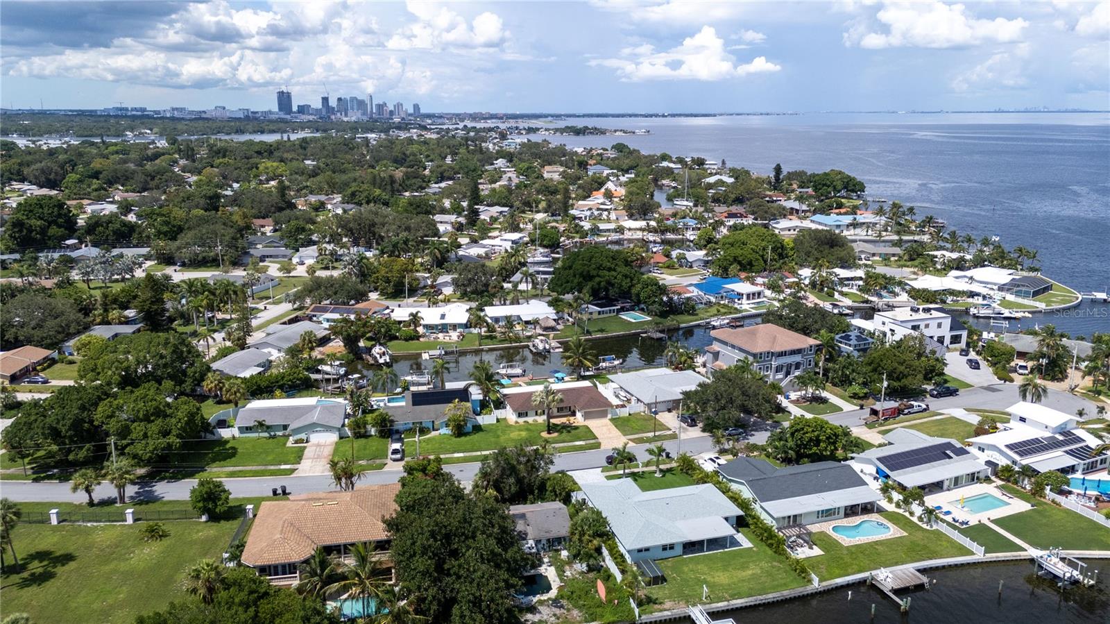 537 DOLPHIN AVE SE, ST PETERSBURG, FL, 33705