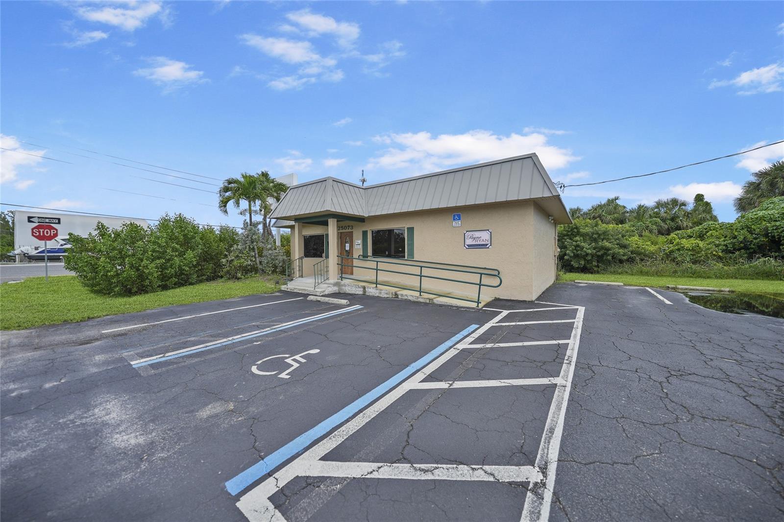 25073 MARION AVE, PUNTA GORDA, FL, 33950