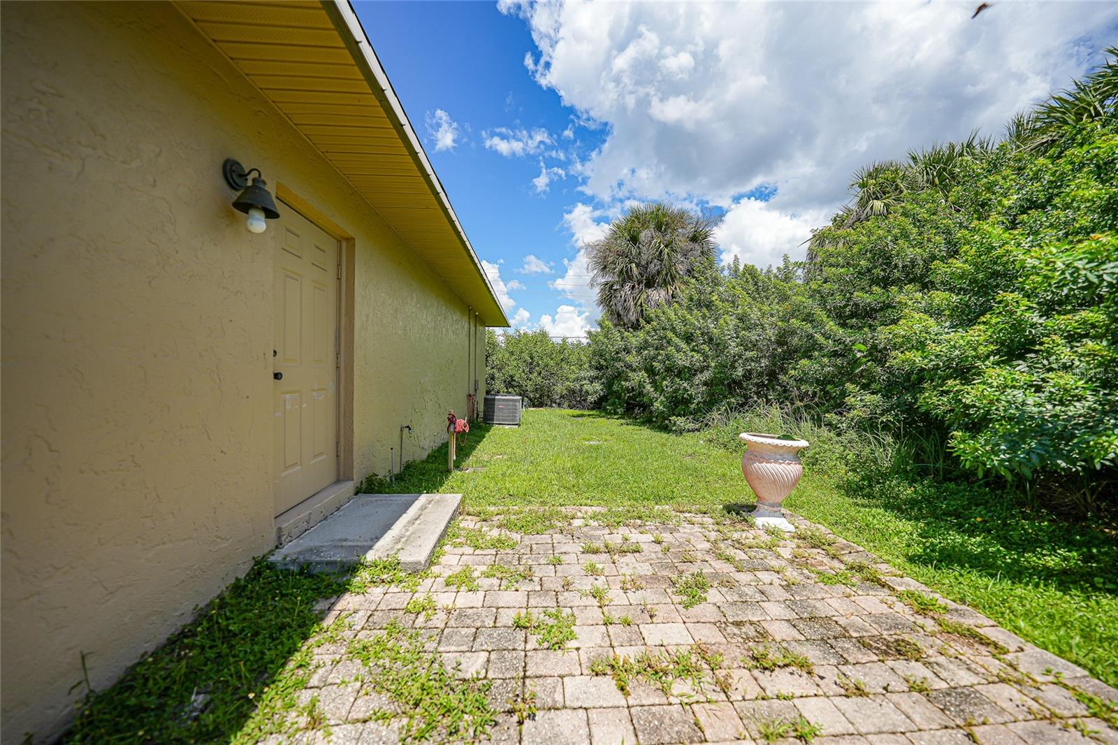 25073 MARION AVE, PUNTA GORDA, FL, 33950