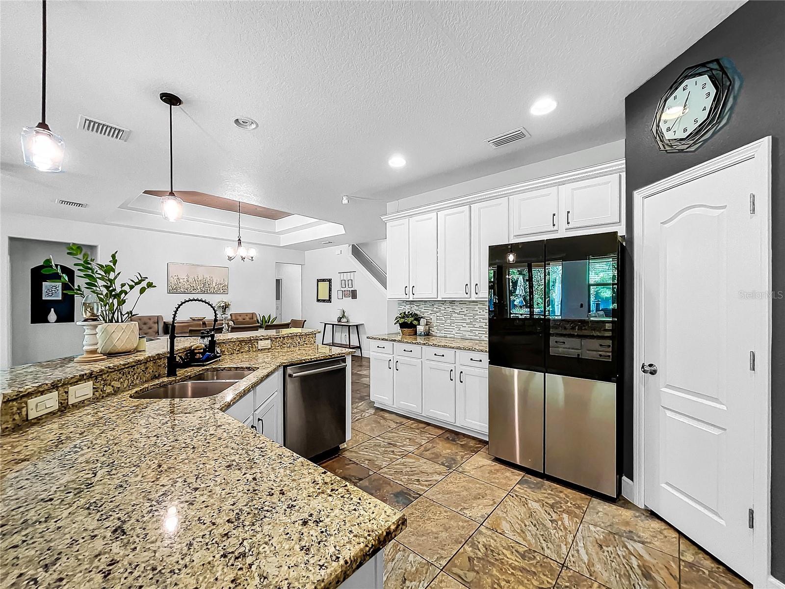 4586 GRAND LAKESIDE DR, PALM HARBOR, FL, 34684