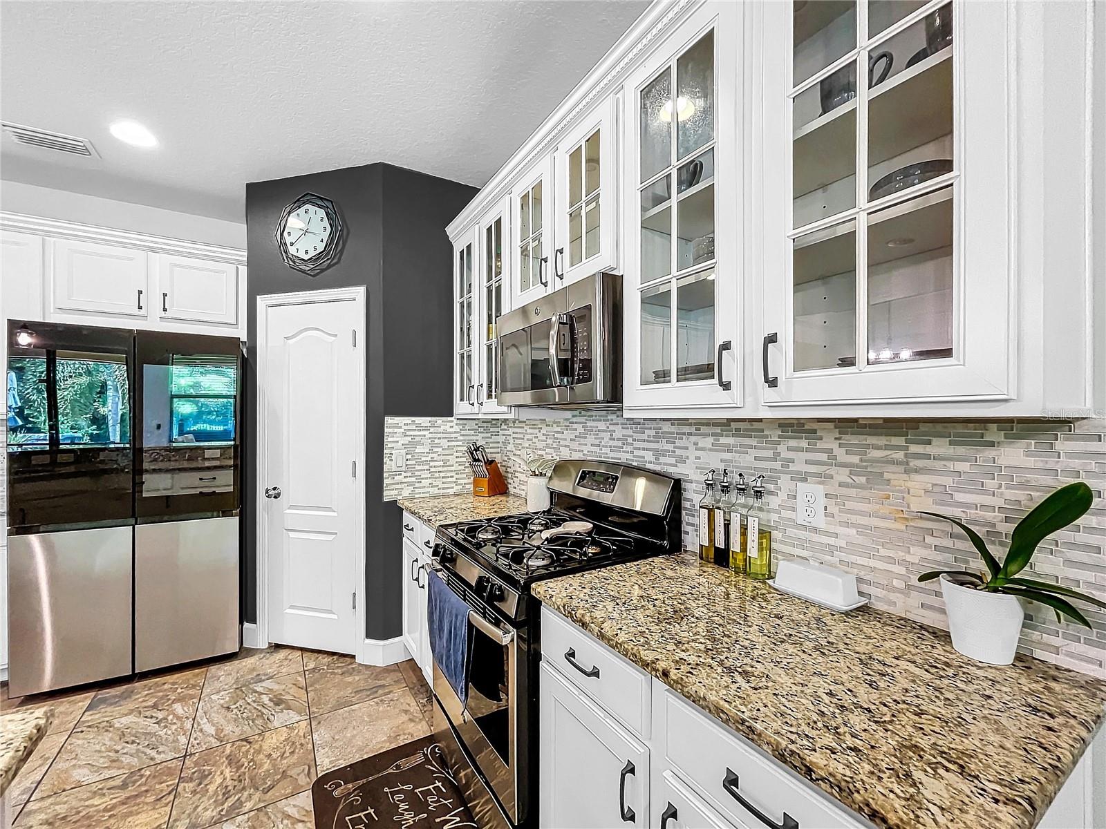 4586 GRAND LAKESIDE DR, PALM HARBOR, FL, 34684