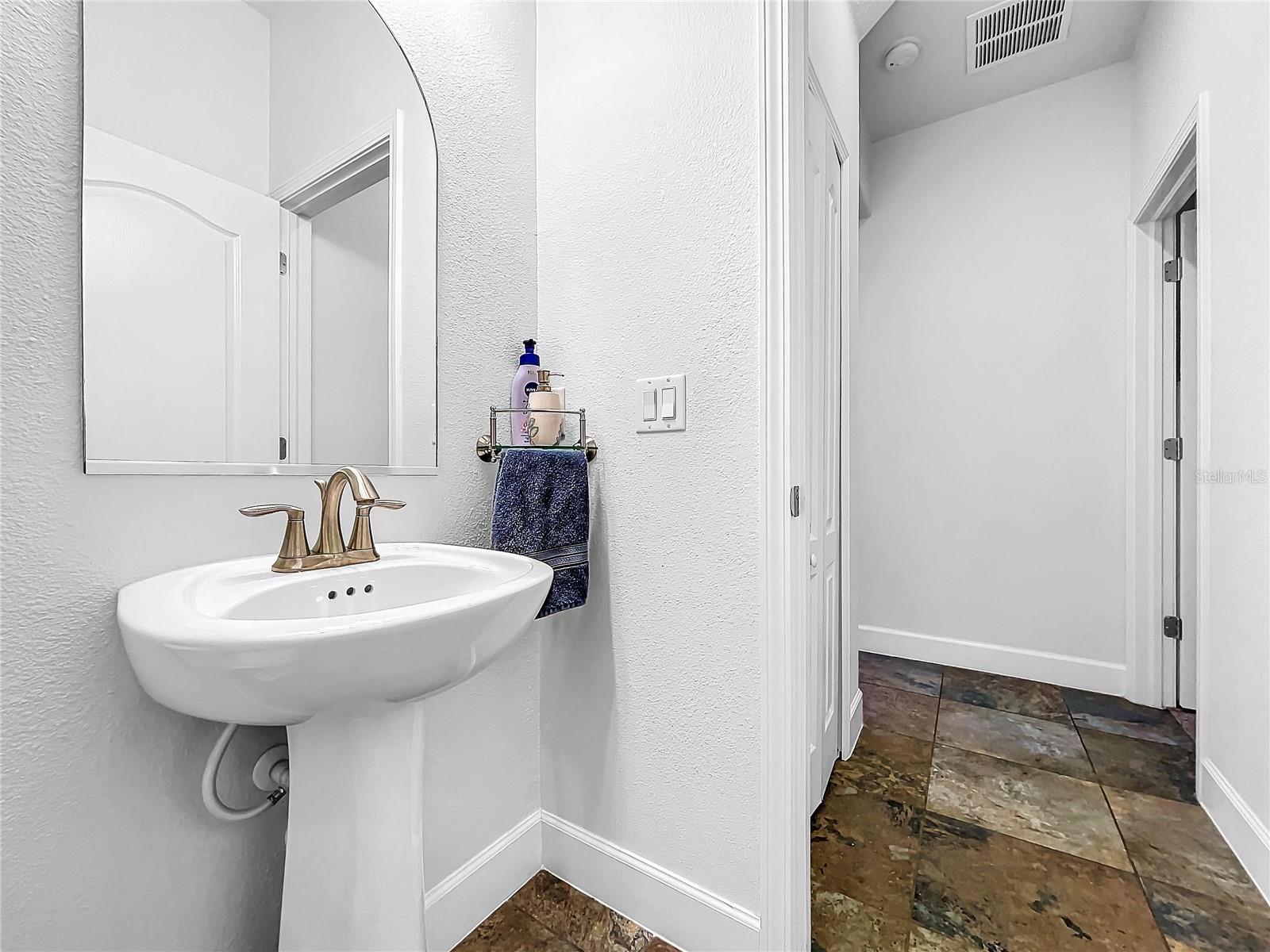 4586 GRAND LAKESIDE DR, PALM HARBOR, FL, 34684