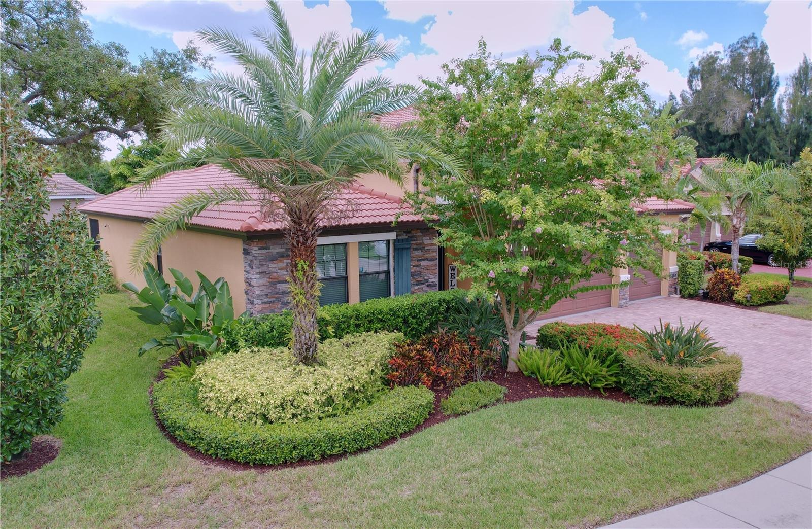 4586 GRAND LAKESIDE DR, PALM HARBOR, FL, 34684