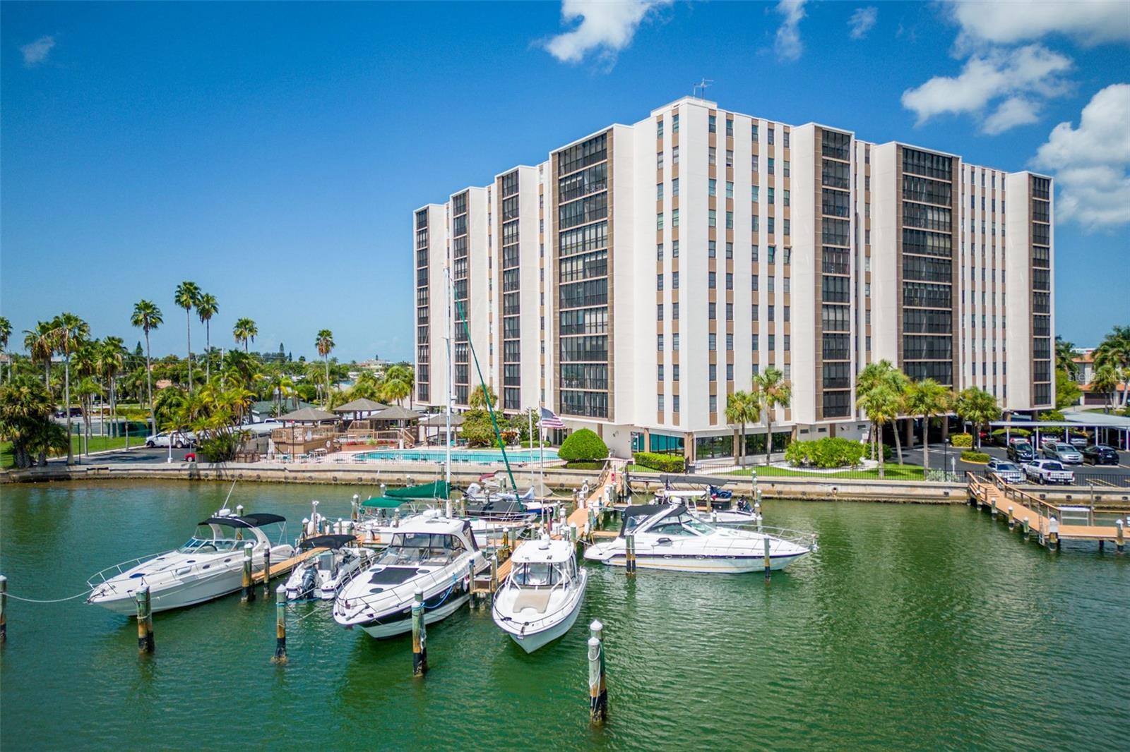 10355 PARADISE BLVD #1015, TREASURE ISLAND, FL, 33706
