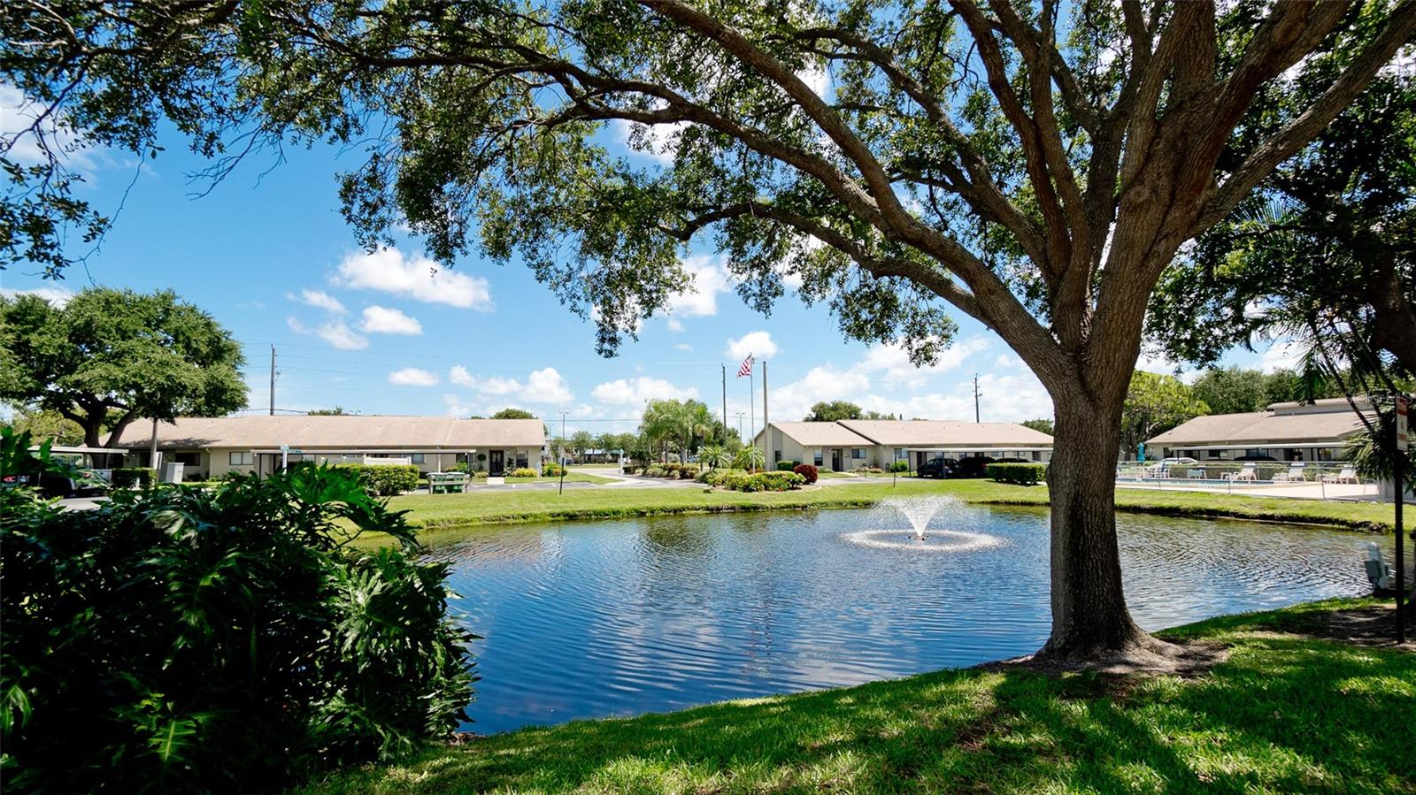 2704 60TH AVENUE PLZ S #2704, BRADENTON, FL, 34207