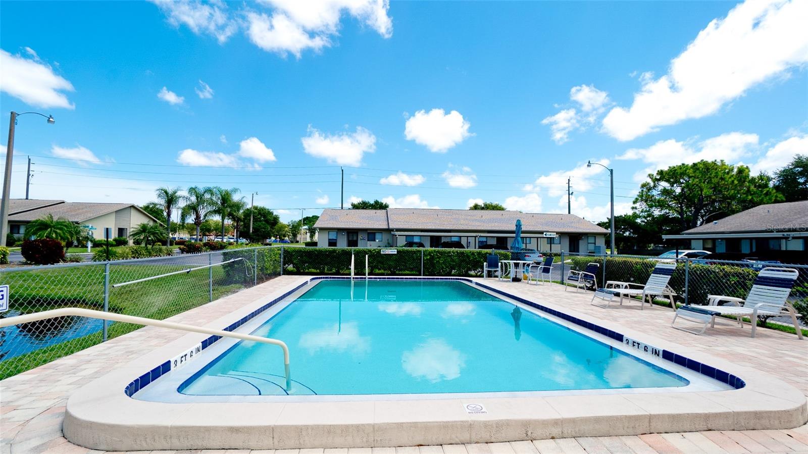 2704 60TH AVENUE PLZ S #2704, BRADENTON, FL, 34207