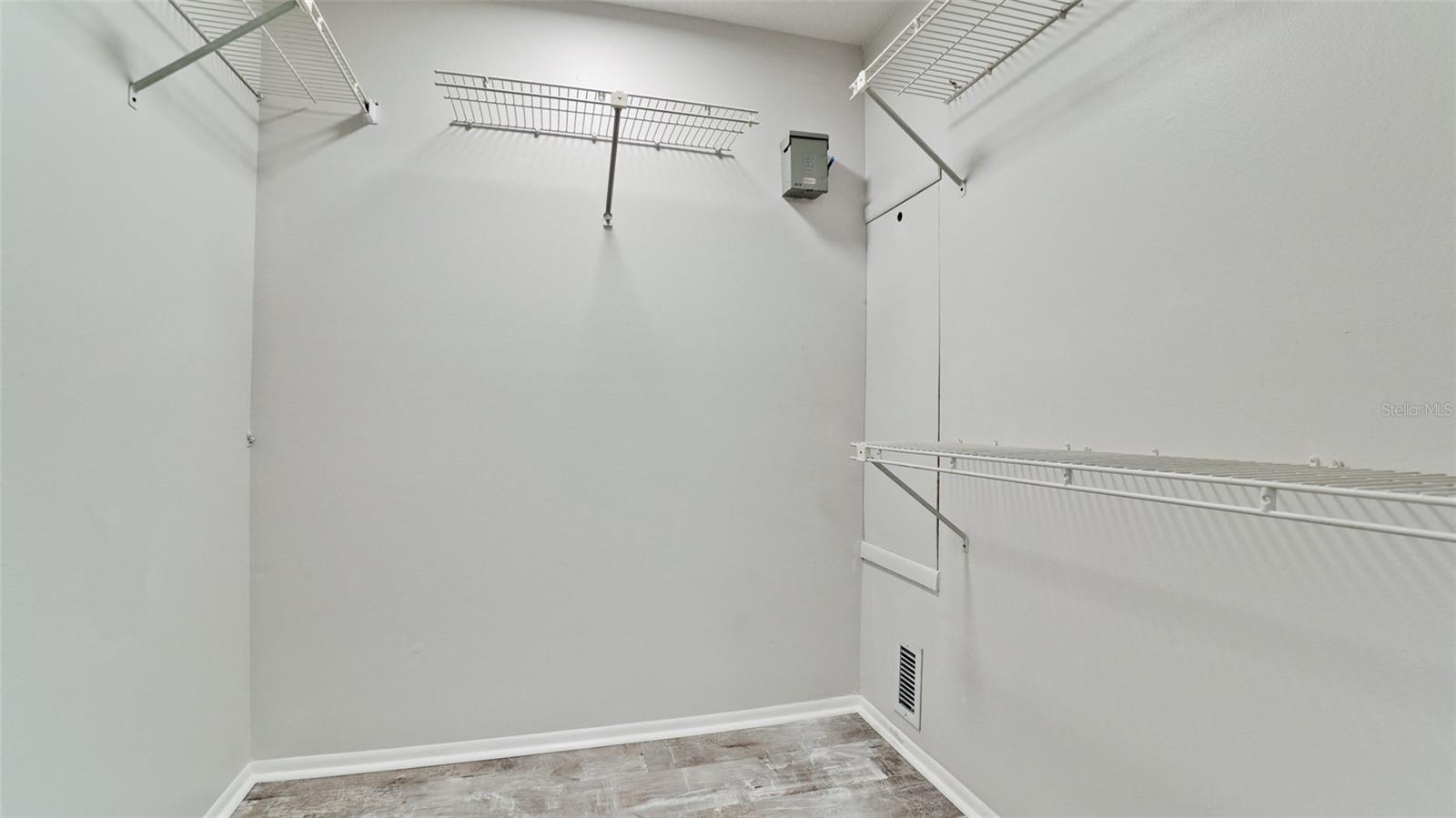 2704 60TH AVENUE PLZ S #2704, BRADENTON, FL, 34207
