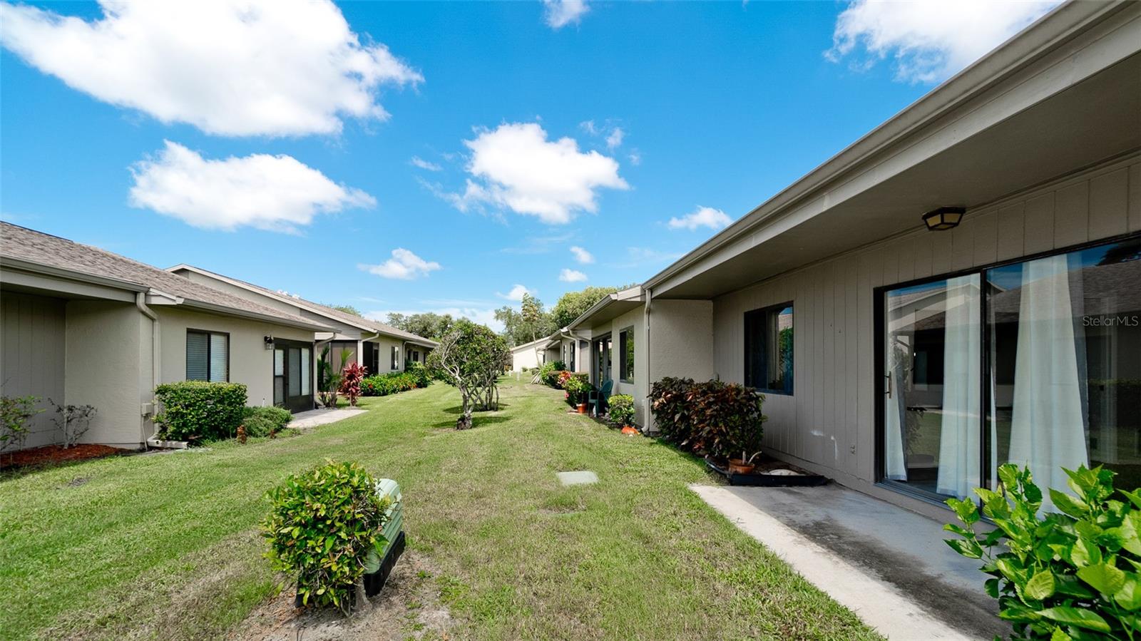 2704 60TH AVENUE PLZ S #2704, BRADENTON, FL, 34207