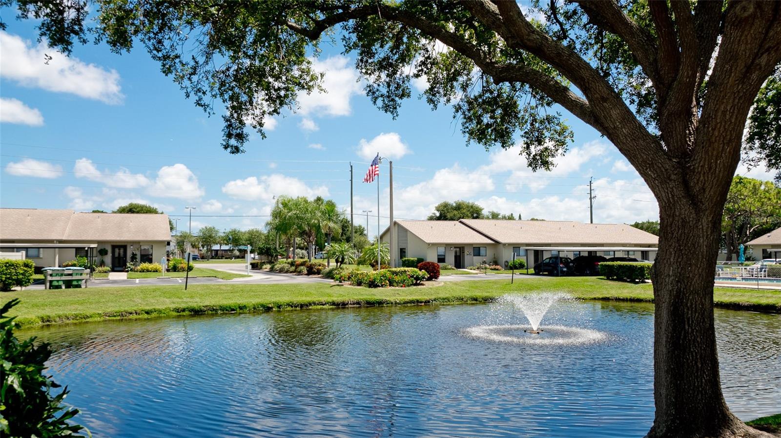 2704 60TH AVENUE PLZ S #2704, BRADENTON, FL, 34207