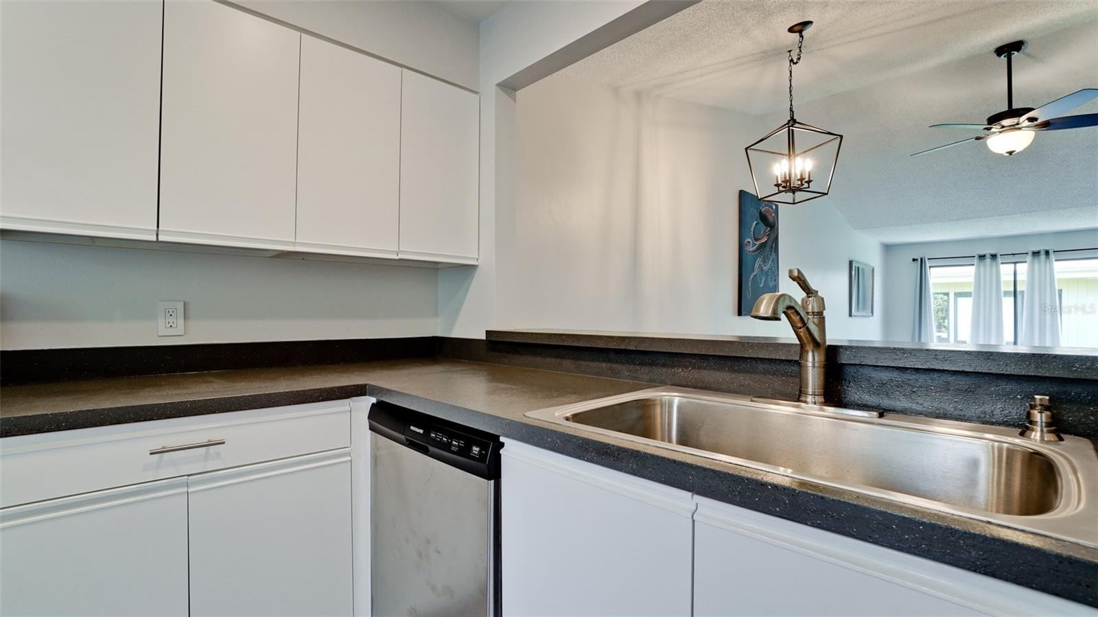 2704 60TH AVENUE PLZ S #2704, BRADENTON, FL, 34207