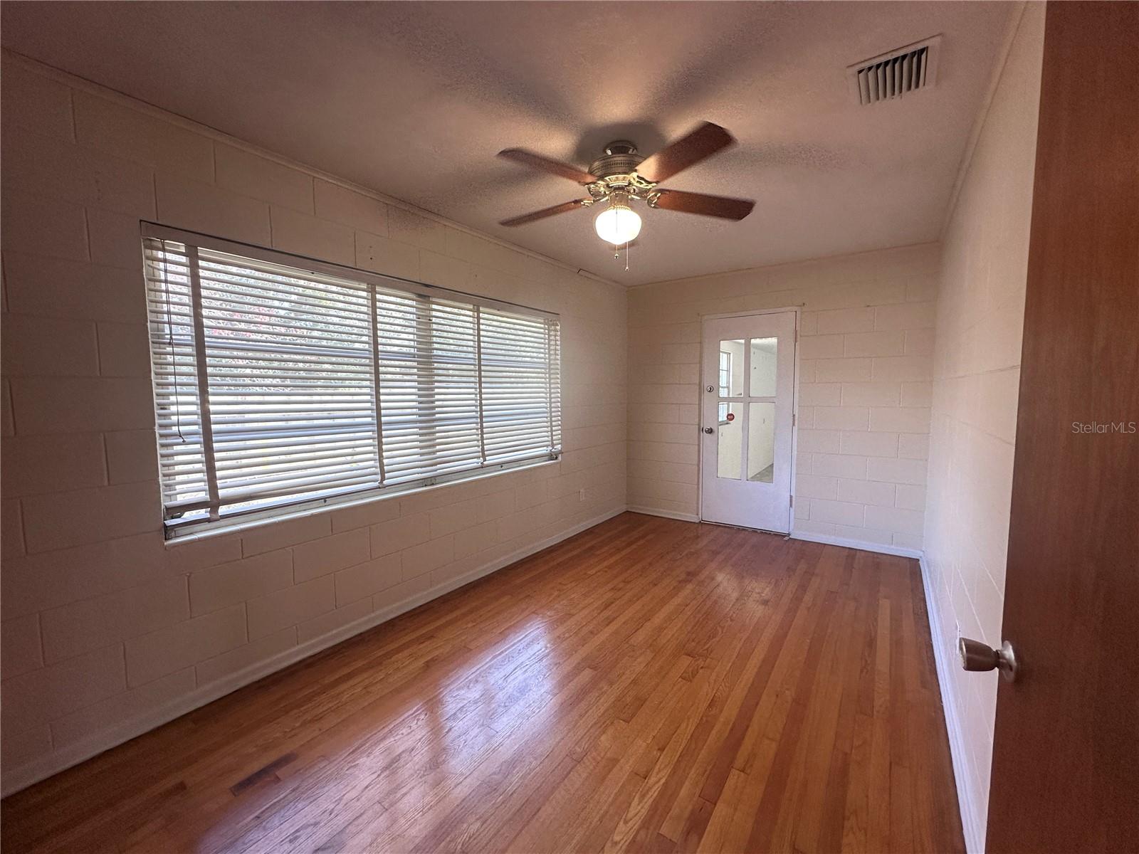 1951 S CRYSTAL LAKE DR, ORLANDO, FL, 32806