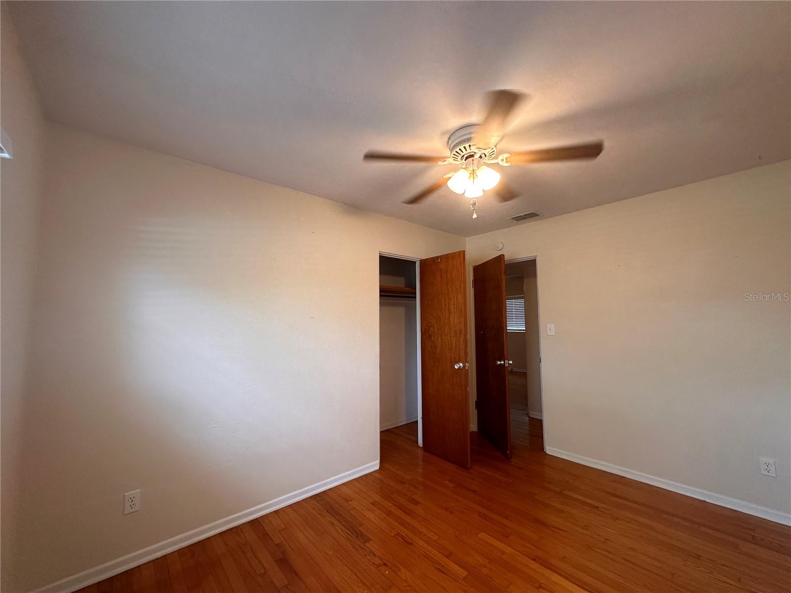 1951 S CRYSTAL LAKE DR, ORLANDO, FL, 32806