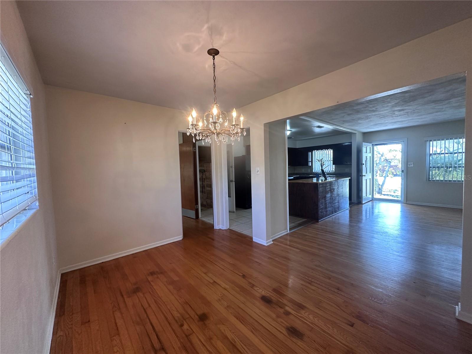 1951 S CRYSTAL LAKE DR, ORLANDO, FL, 32806