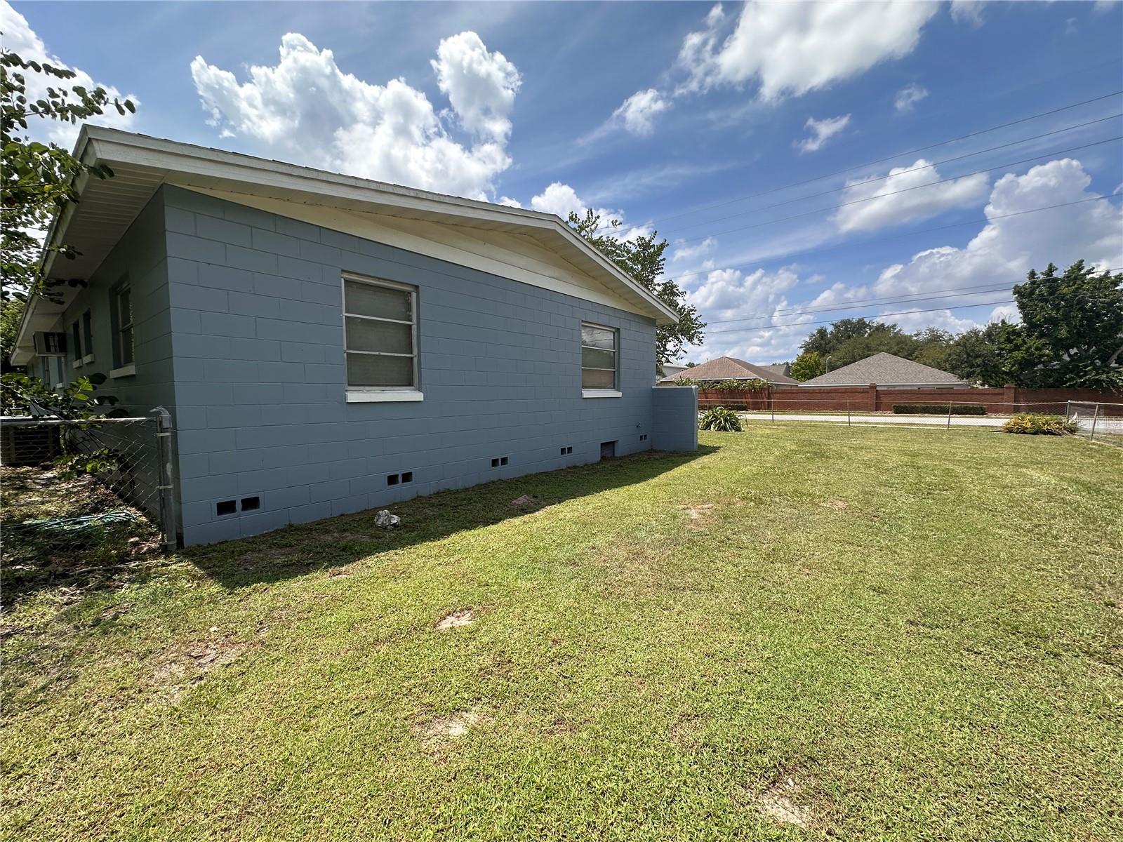 1951 S CRYSTAL LAKE DR, ORLANDO, FL, 32806