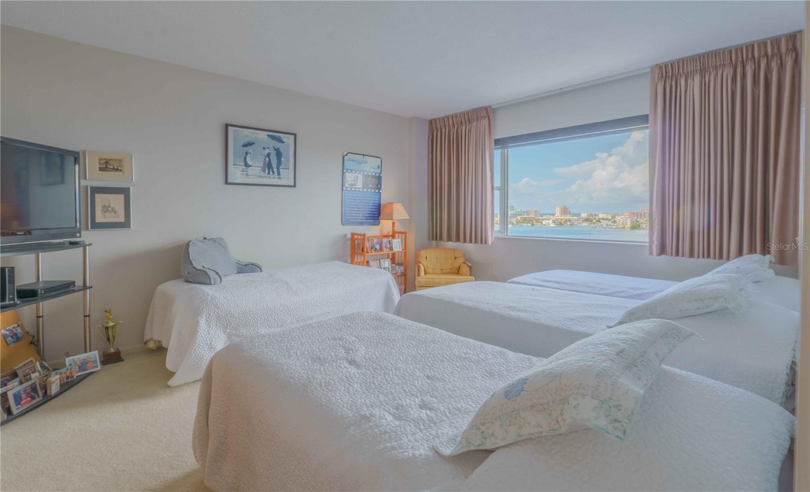 31 ISLAND WAY #907, CLEARWATER BEACH, FL, 33767