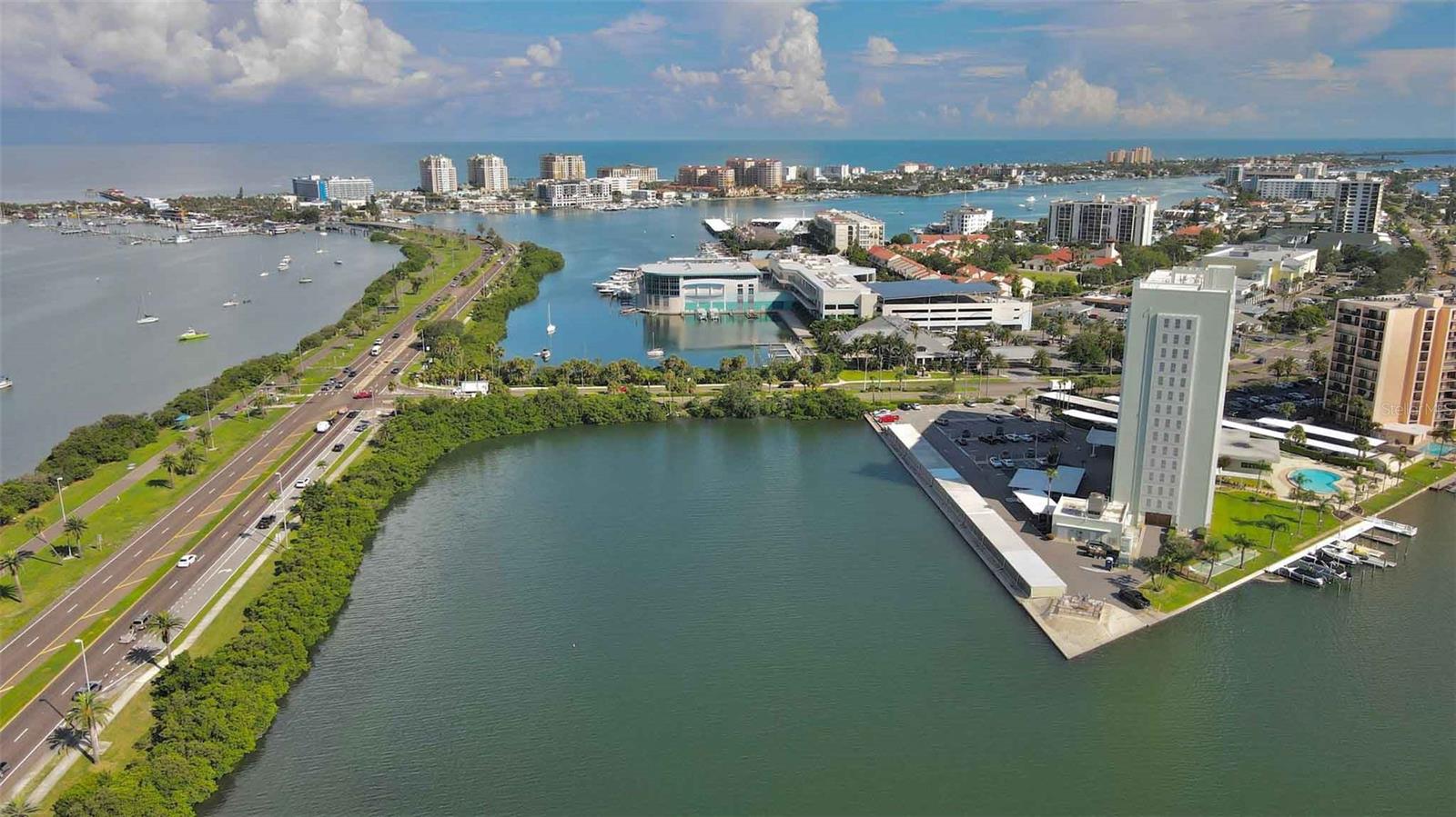 31 ISLAND WAY #907, CLEARWATER BEACH, FL, 33767