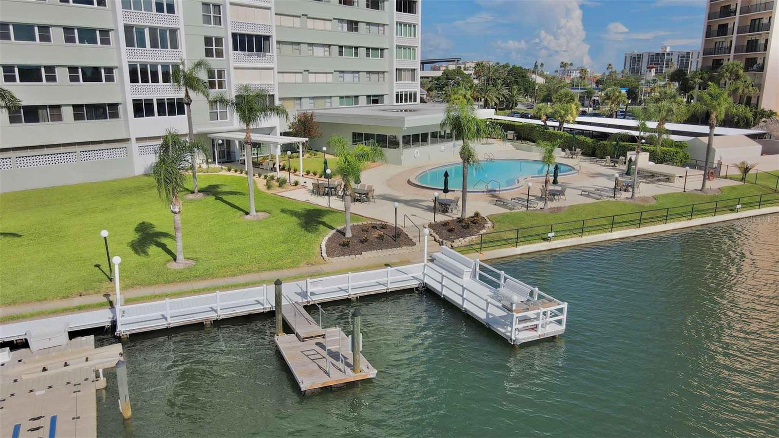 31 ISLAND WAY #907, CLEARWATER BEACH, FL, 33767