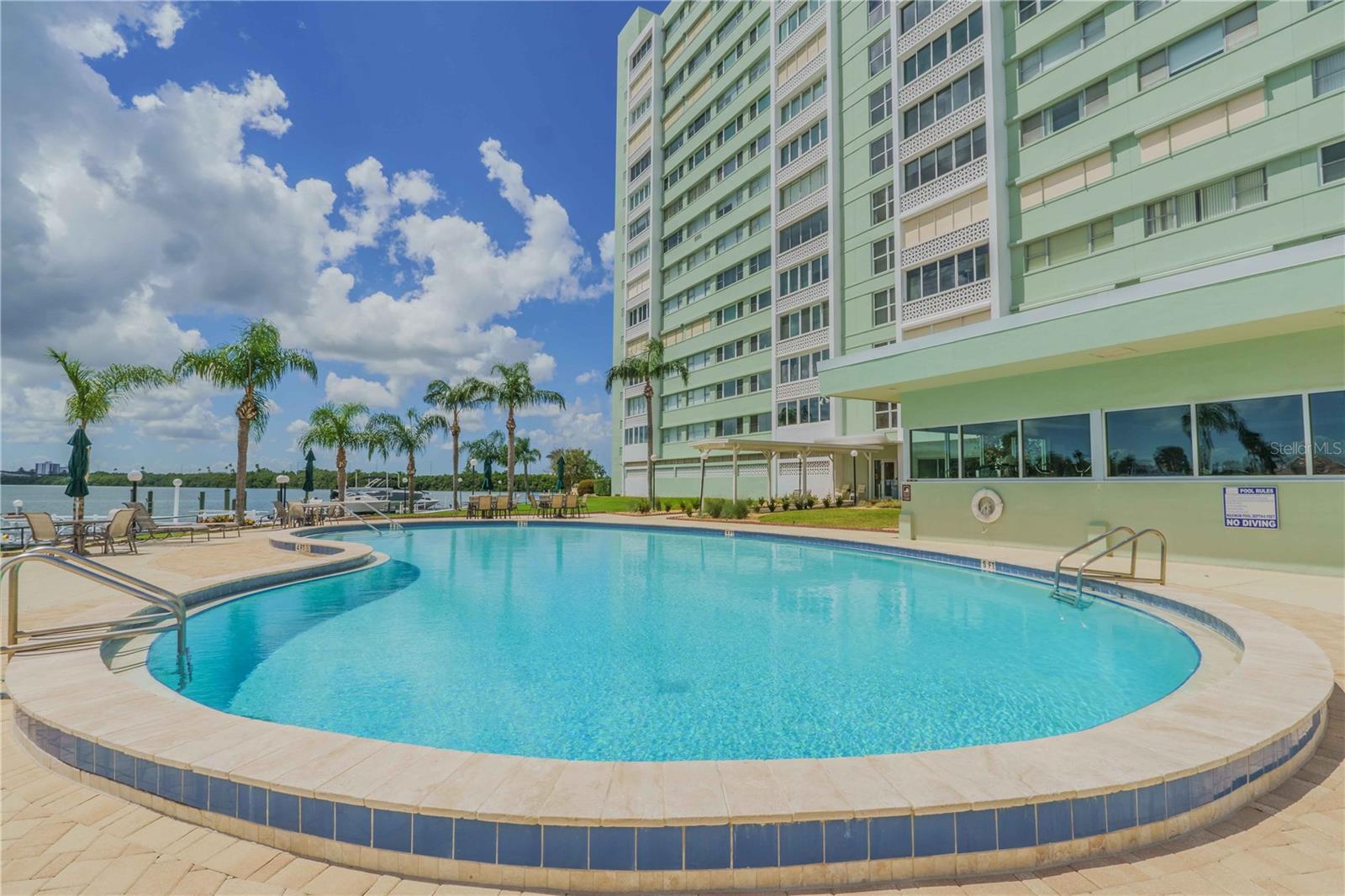 31 ISLAND WAY #907, CLEARWATER BEACH, FL, 33767