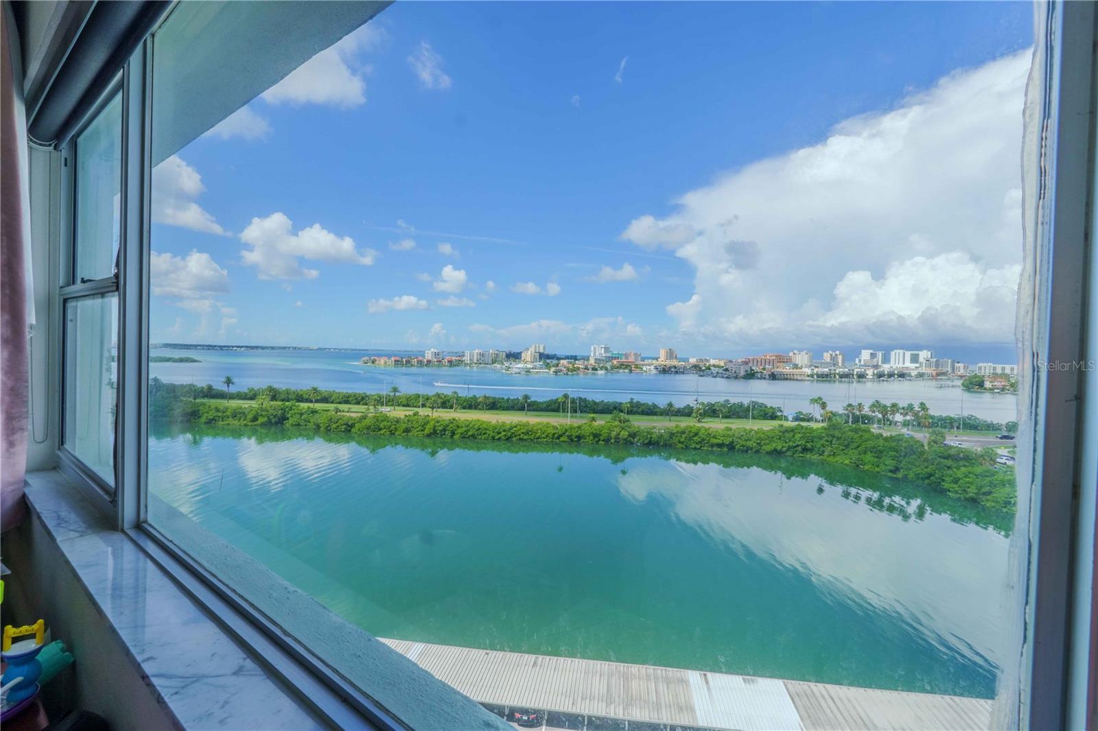 31 ISLAND WAY #907, CLEARWATER BEACH, FL, 33767