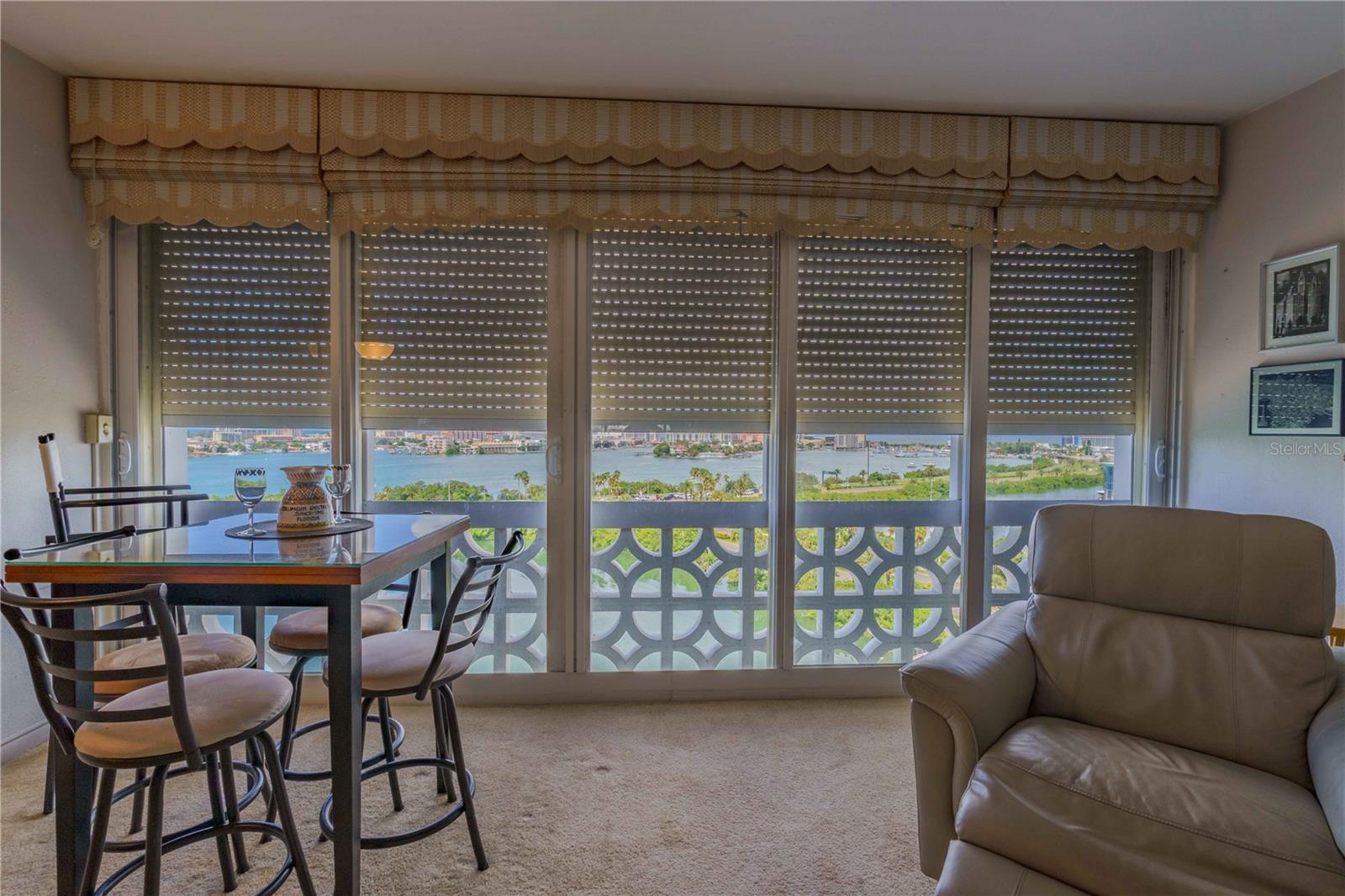 31 ISLAND WAY #907, CLEARWATER BEACH, FL, 33767