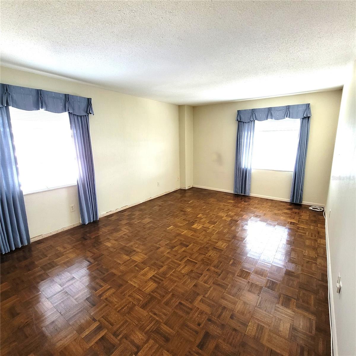435 S GULFSTREAM AVE #605, SARASOTA, FL, 34236