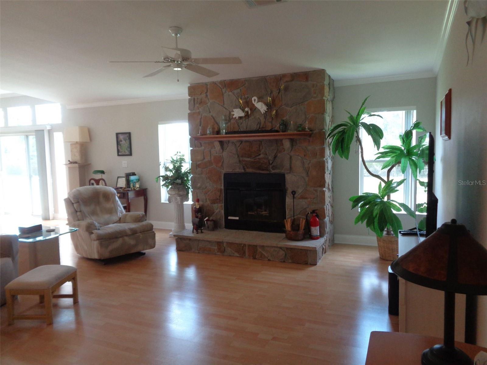 31241 WASHINGTON LOOP RD, PUNTA GORDA, FL, 33982