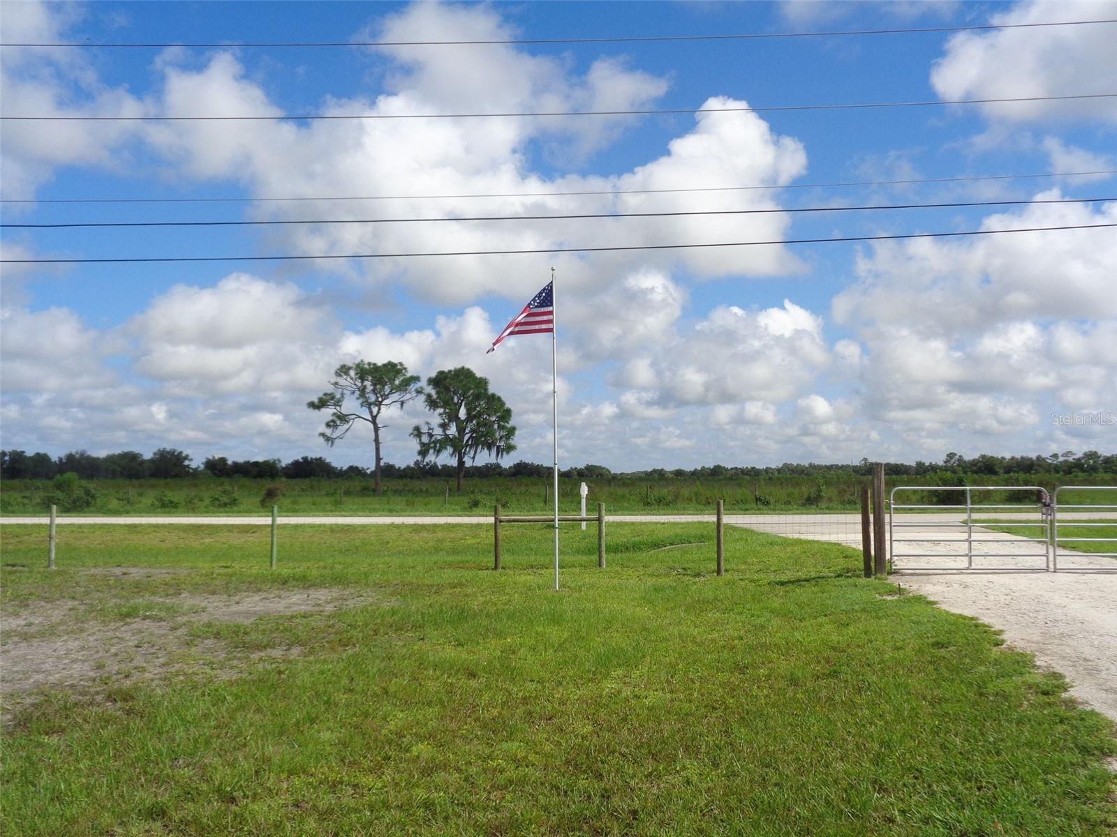 31241 WASHINGTON LOOP RD, PUNTA GORDA, FL, 33982