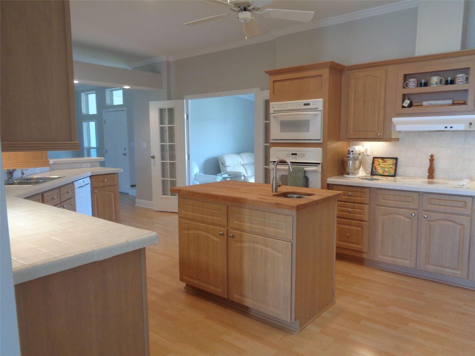31241 WASHINGTON LOOP RD, PUNTA GORDA, FL, 33982