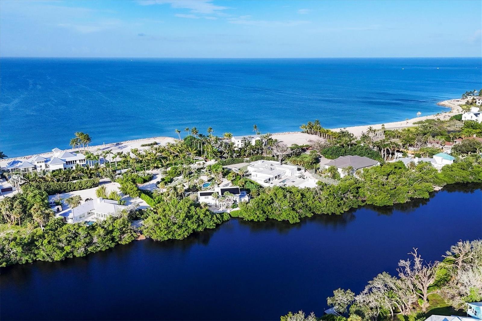 7665 SANDERLING RD, SARASOTA, FL, 34242