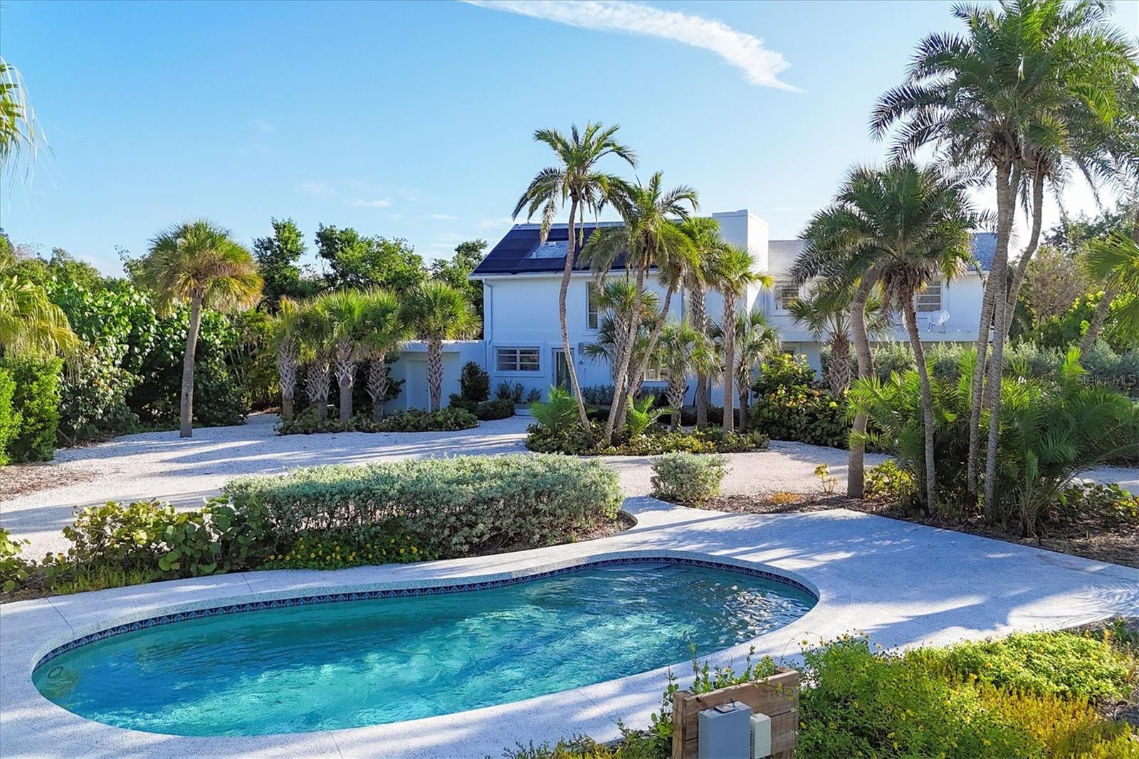 7665 SANDERLING RD, SARASOTA, FL, 34242