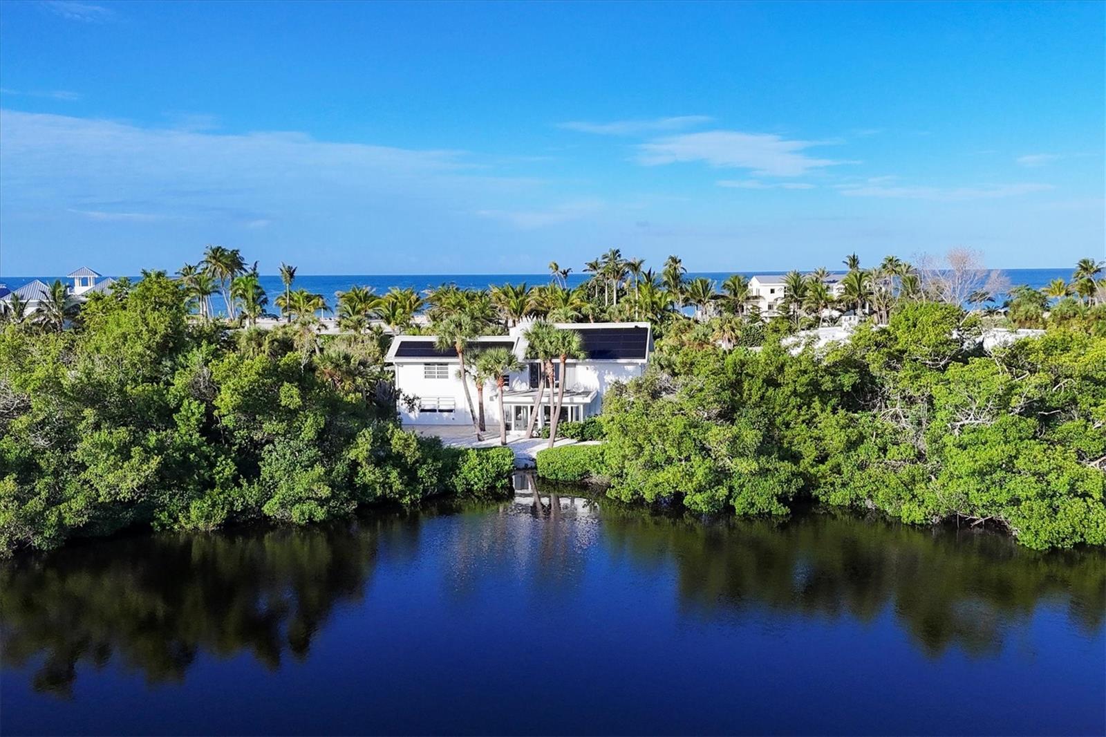 7665 SANDERLING RD, SARASOTA, FL, 34242