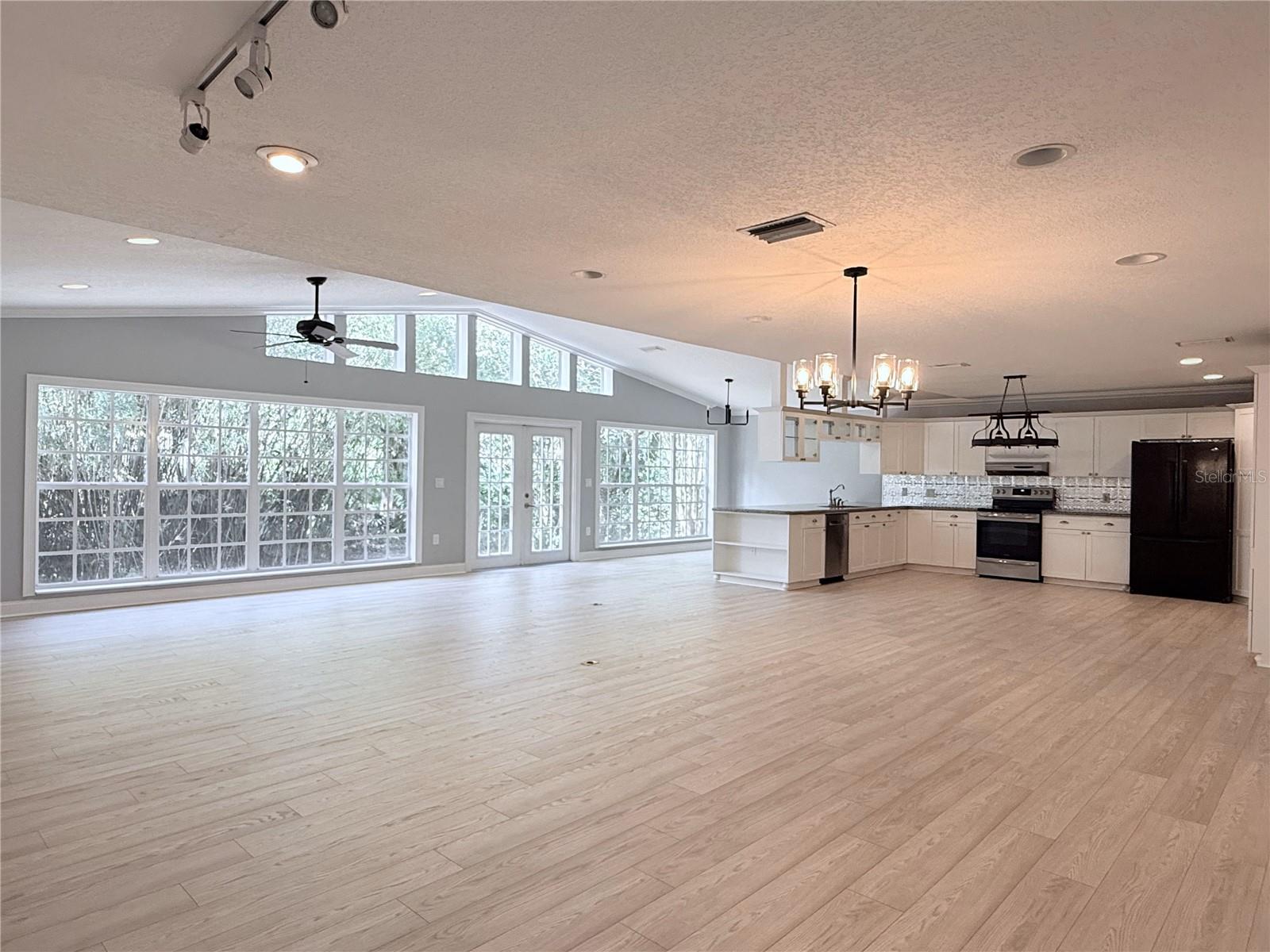 6924 GREENHILL PL, TAMPA, FL, 33617