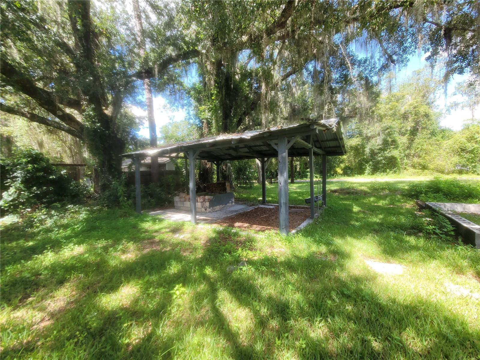 8717 SE STATE ROAD 100, LULU, FL, 32061