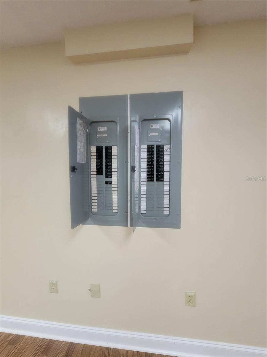 8717 SE STATE ROAD 100, LULU, FL, 32061