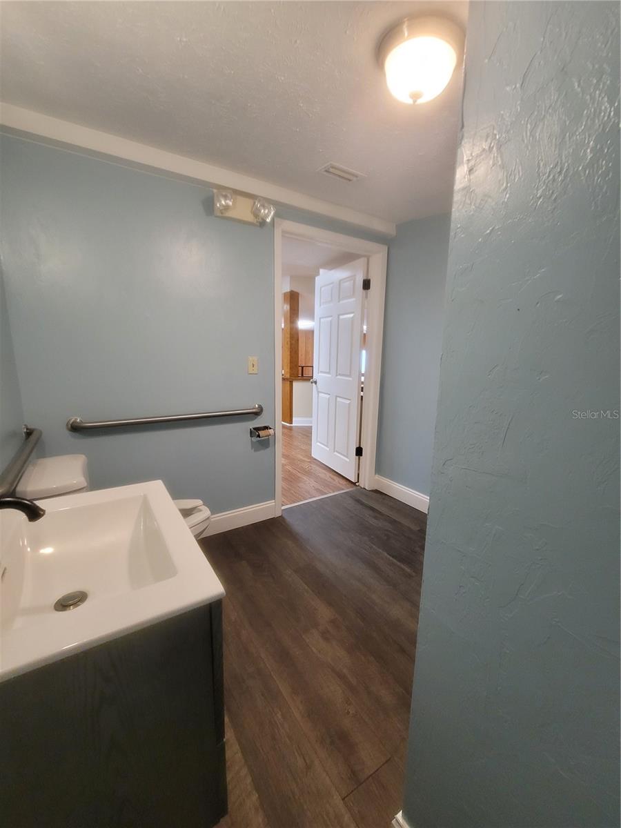 8717 SE STATE ROAD 100, LULU, FL, 32061