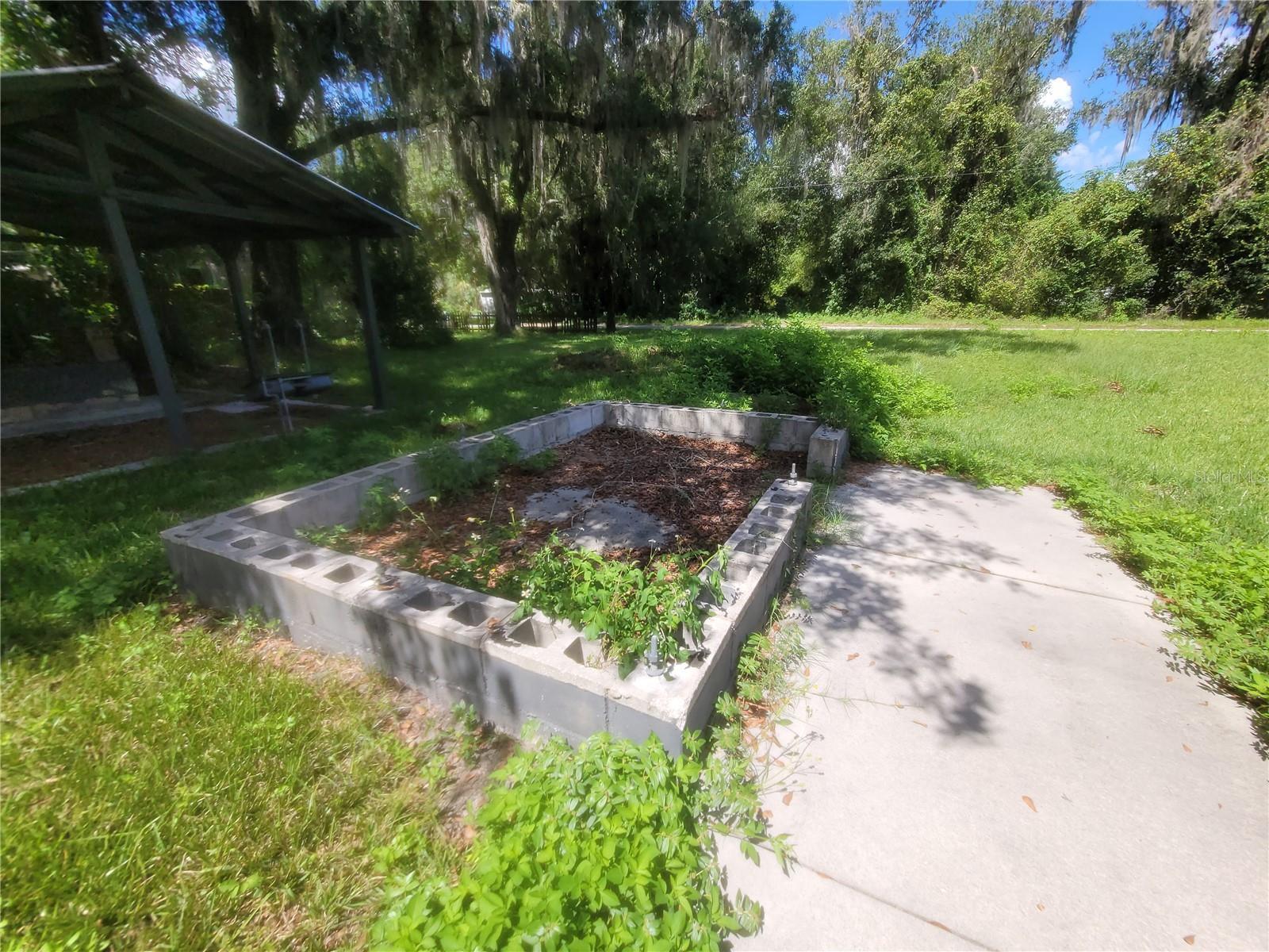 8717 SE STATE ROAD 100, LULU, FL, 32061