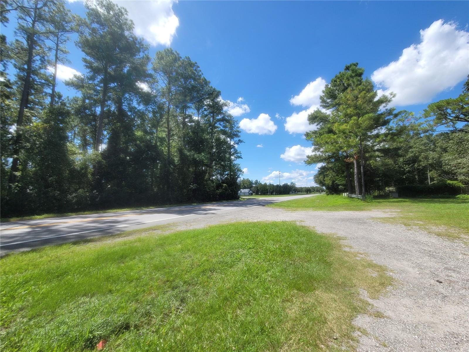 8717 SE STATE ROAD 100, LULU, FL, 32061