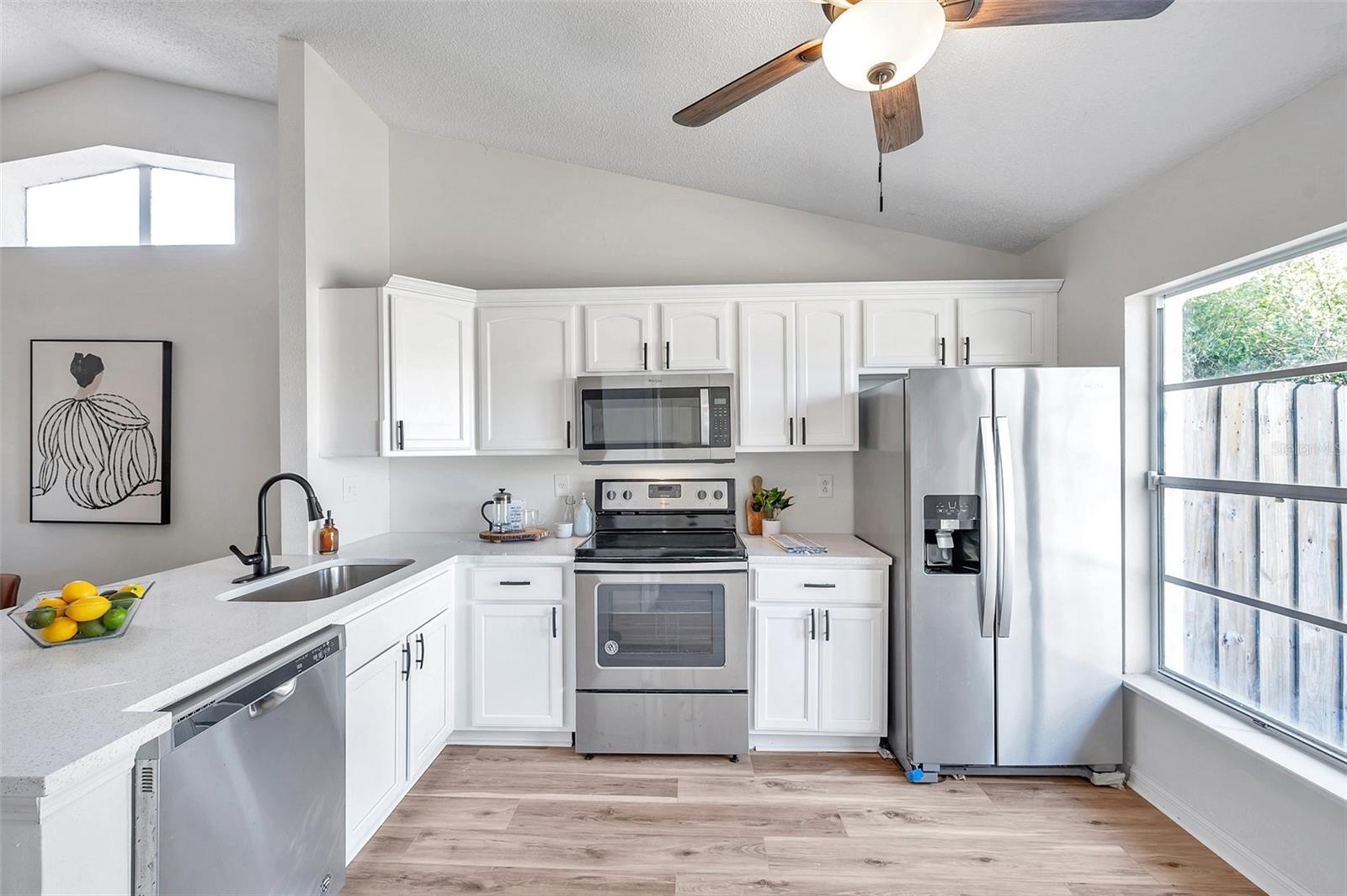 13339 LARAWAY DR, RIVERVIEW, FL, 33579