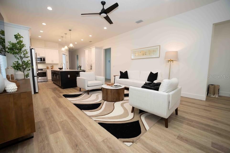 10643 GRAND OAKS BLVD, OXFORD, FL, 34484
